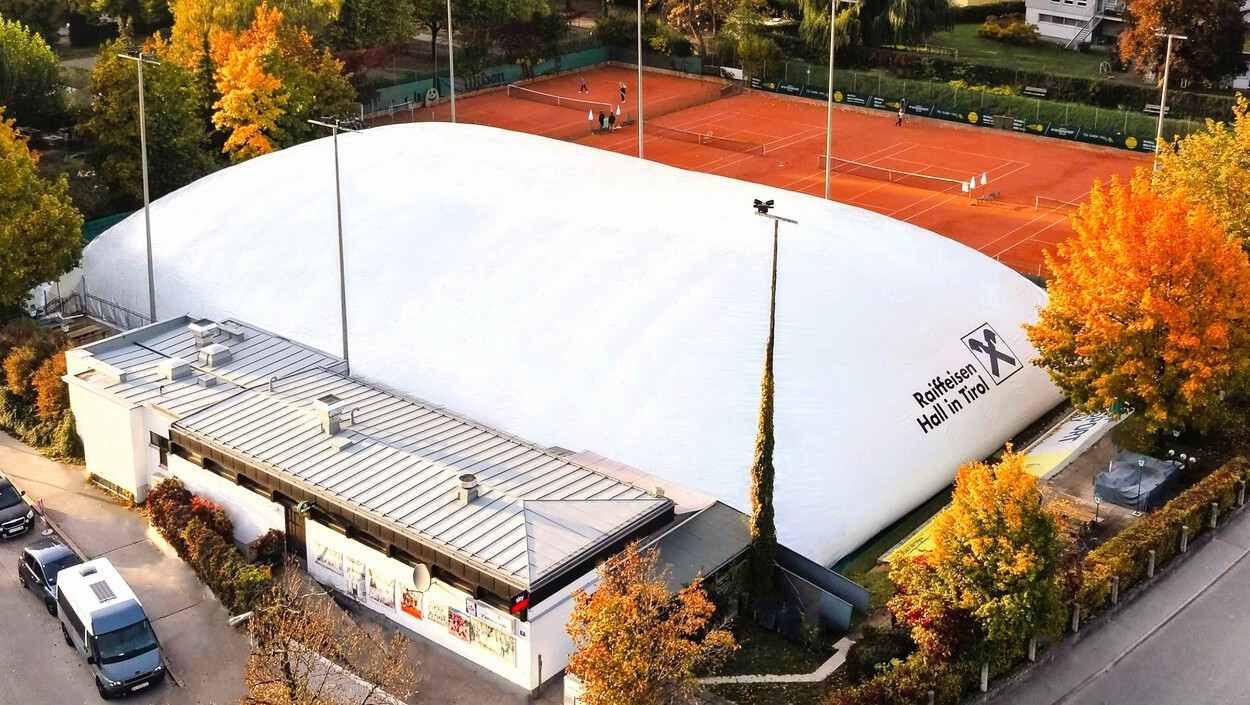 Unsere neue, topmoderne Traglufthalle steht !!! ✅